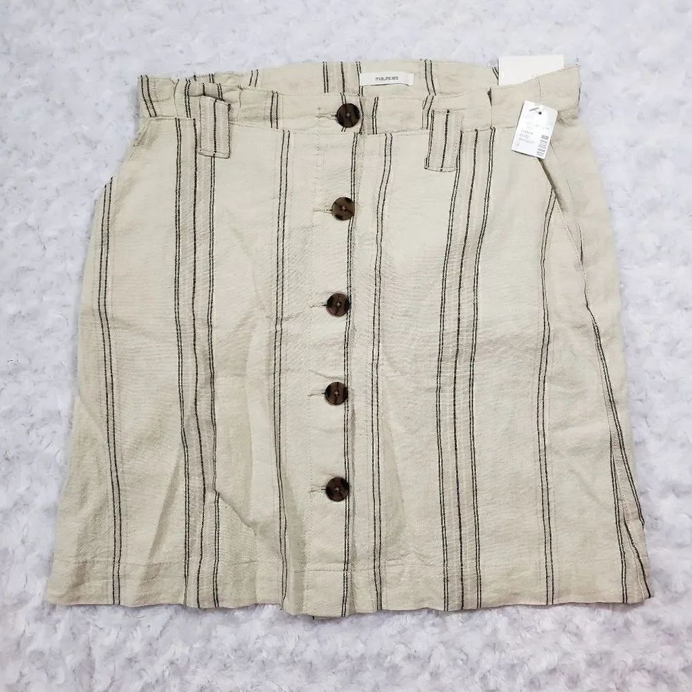 NWT Linen blend maurices button skirt
